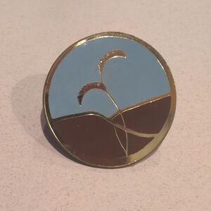 Thomas Stamping Inc Vintage Lapel Button Brooch